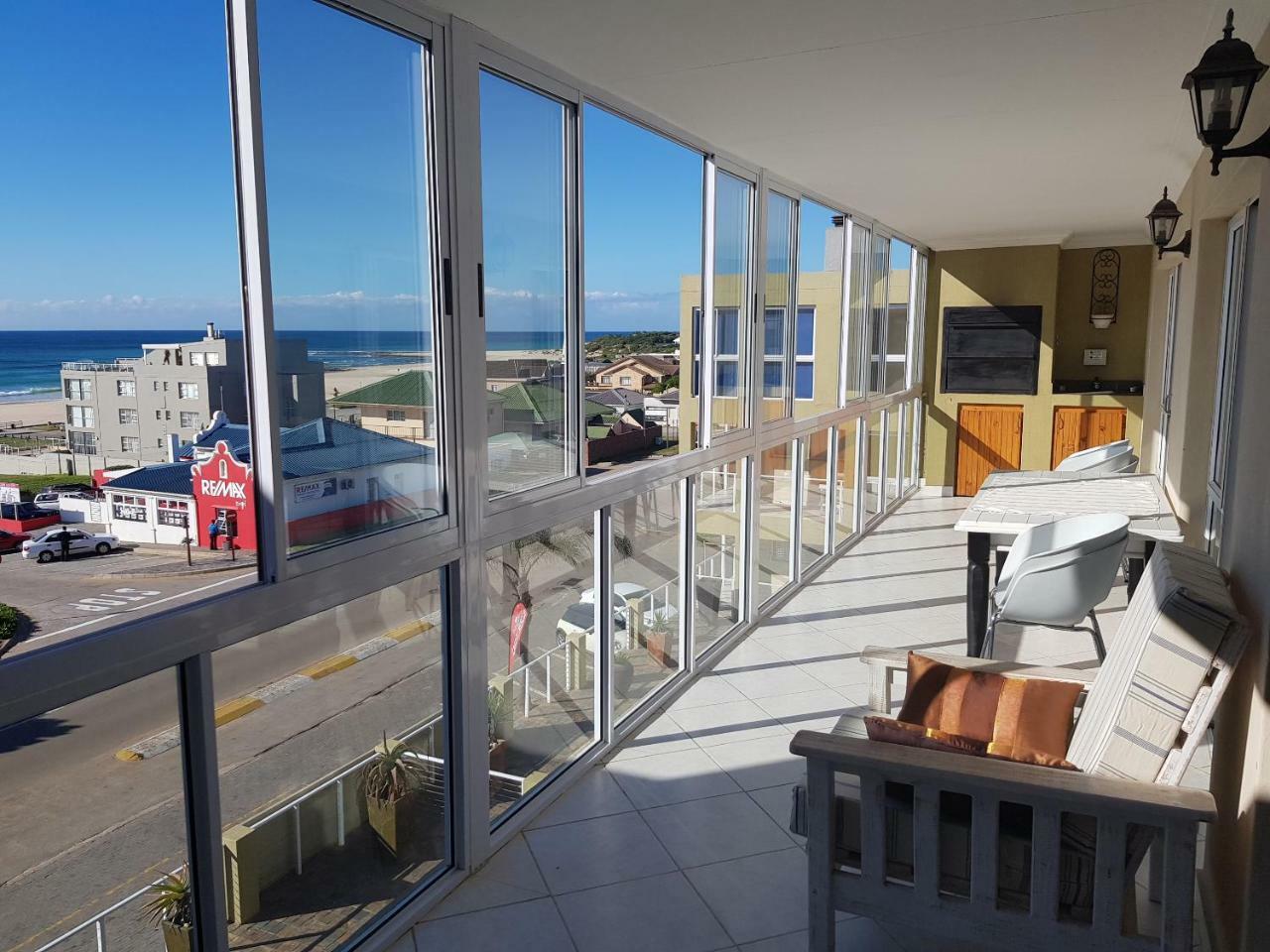 Main Beach Penthouse Джеффріс-Бей Екстер'єр фото